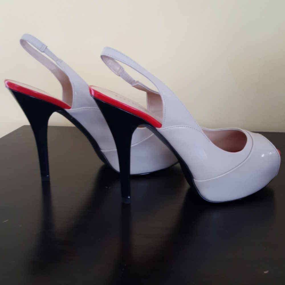 Shoes - Picture 2 of 4